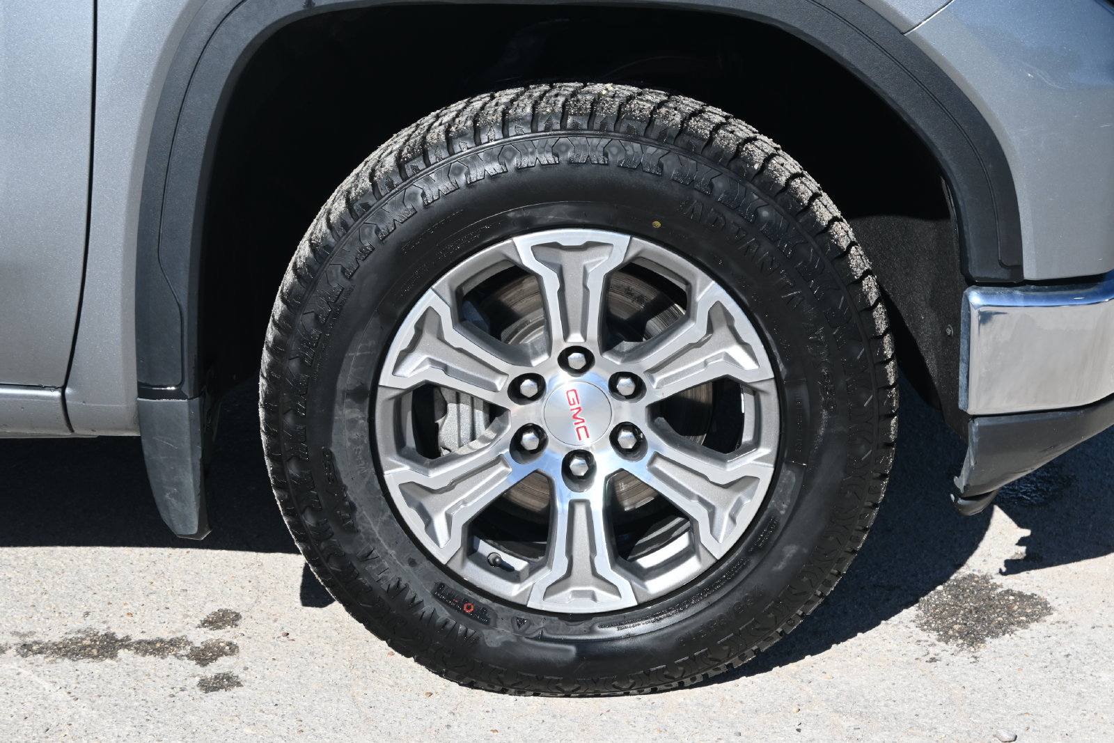 Used 2025 GMC Sierra 1500 SLT RWD image 7