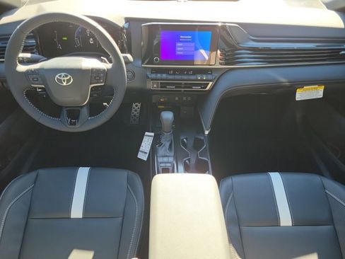 New 2026 Toyota Camry Hybrid image 15