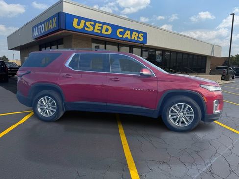 Used 2023 Chevrolet Traverse LT AWD/4WD image 2