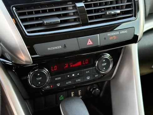 Used 2025 Mitsubishi Eclipse Cross SE AWD/4WD image 23