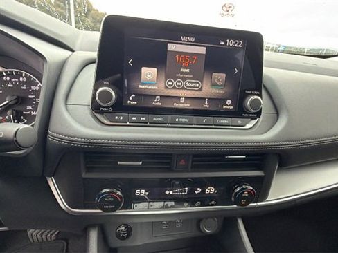 New 2026 Nissan Rogue SV image 25