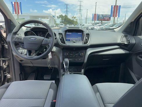 Used 2018 Ford Escape SE w/ SE Sync 3 Package FWD image 28