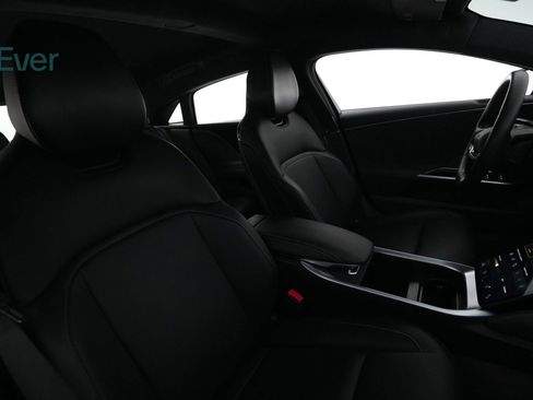 Used 2023 Lucid Air Pure AWD/4WD image 4