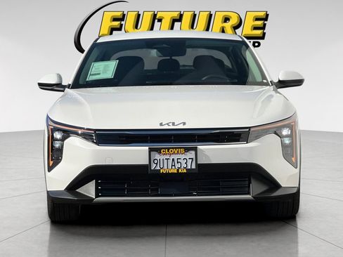 Used 2025 Kia K4 EX image 9
