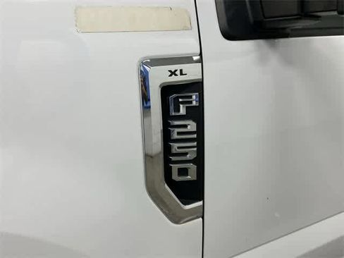 Used 2019 Ford F250 XL w/ Power Equipment Group image 30