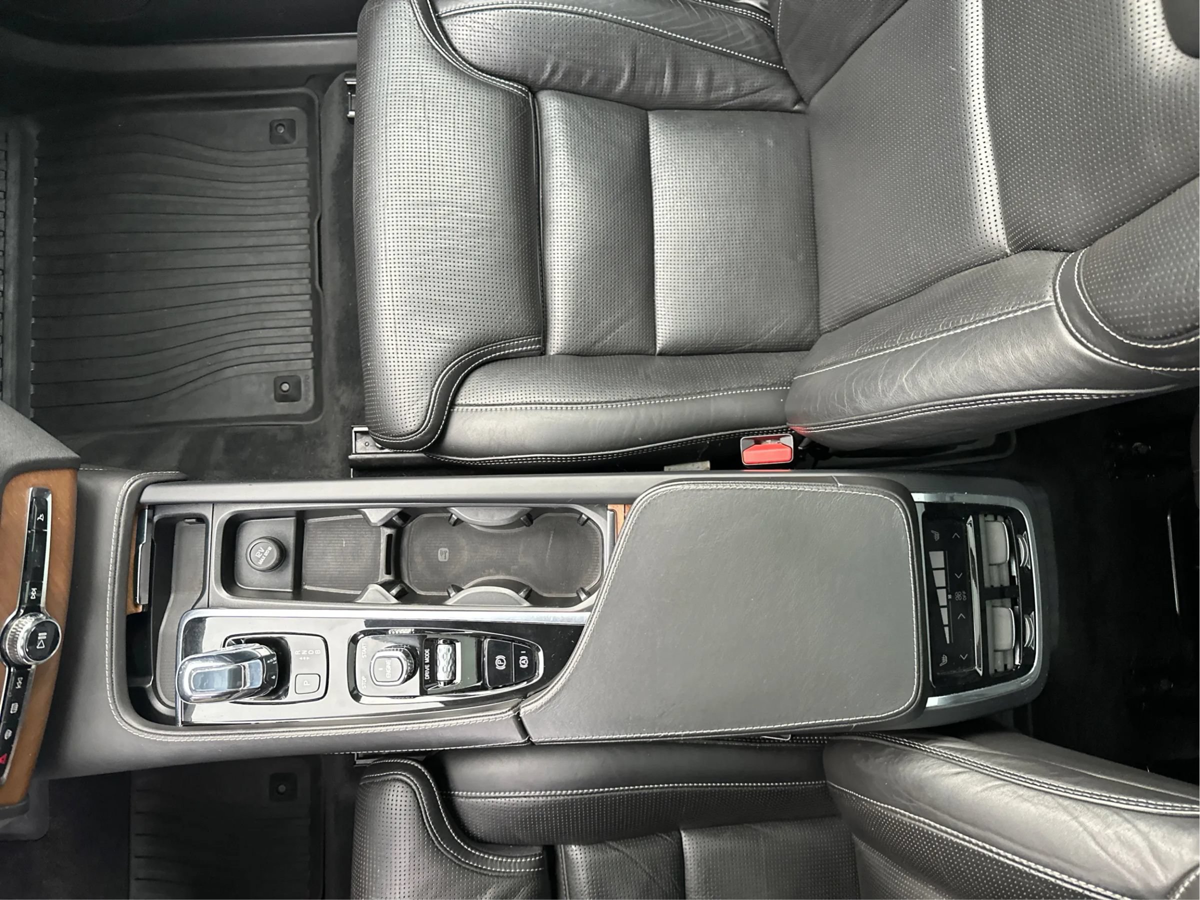 Used 2017 Volvo XC90 T8 Inscription w/ Vision Package AWD/4WD image 15