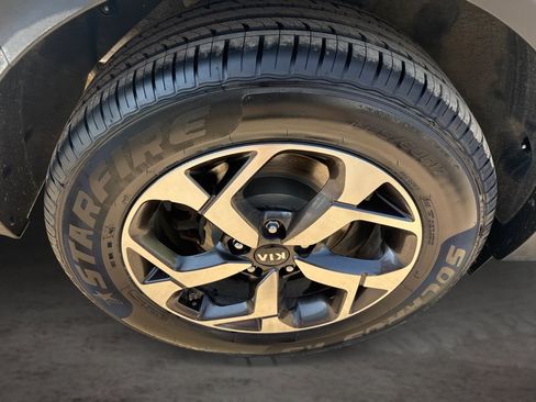 Used 2021 Kia Sportage LX AWD/4WD image 18