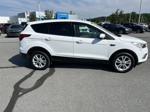 Used 2019 Ford Escape SE AWD/4WD image 8