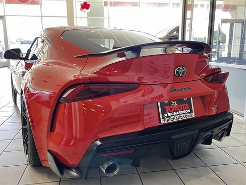 Used 2024 Toyota Supra image 4