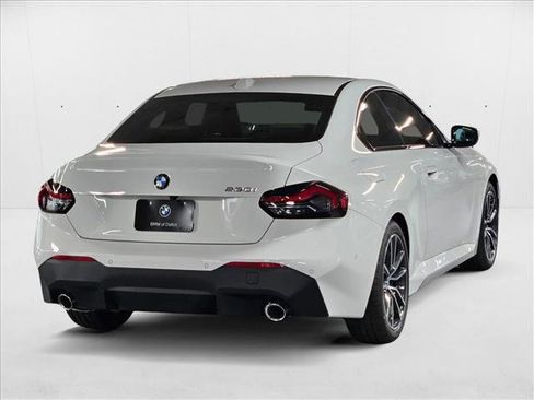 Used 2025 BMW 230i Coupe image 5