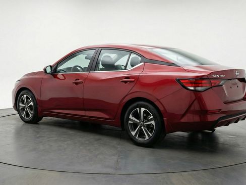 Used 2025 Nissan Sentra SV image 6