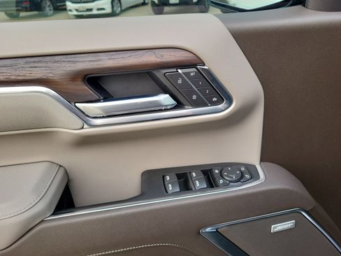 New 2026 GMC Sierra 1500 SLT image 16