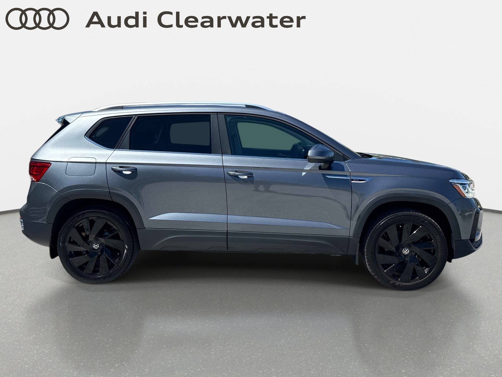 Used 2024 Volkswagen Taos SEL AWD/4WD image 5