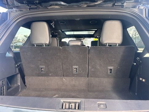 Used 2025 Ford Expedition Platinum w/ Stealth Performance Package image 6