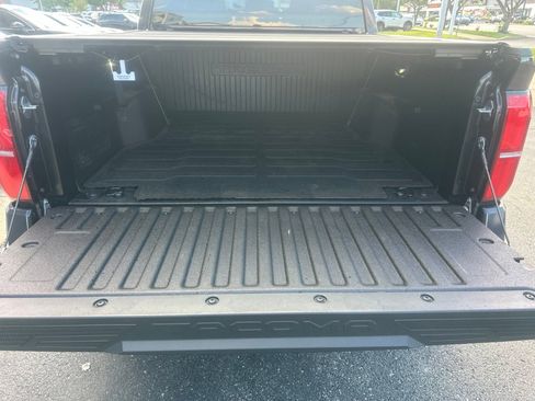 Used 2026 Toyota Tacoma TRD Off-Road AWD/4WD image 18