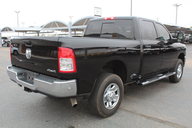 Used 2024 RAM 2500 Tradesman w/ Chrome Appearance Group AWD/4WD image 3