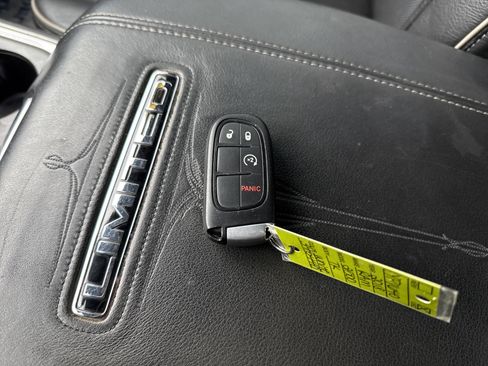 Used 2018 RAM 2500 Limited image 27