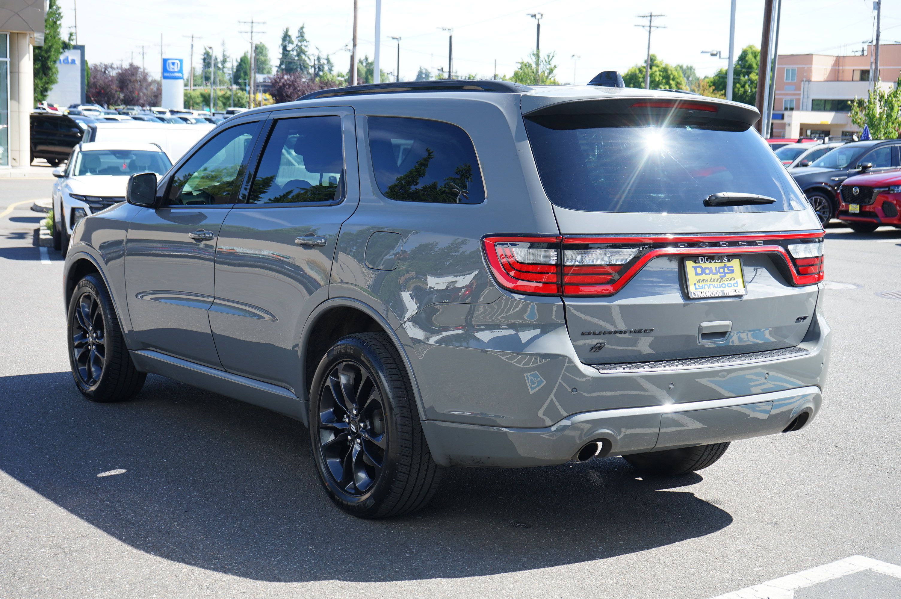 Used 2025 Dodge Durango GT w/ Blacktop Package AWD/4WD image 5