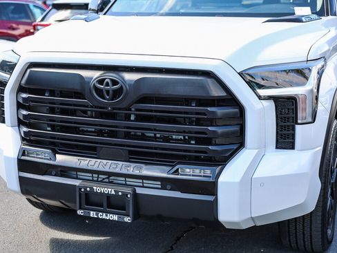 Used 2024 Toyota Tundra Limited AWD/4WD image 21