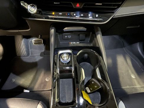 Used 2025 Buick Envision Sport Touring image 30