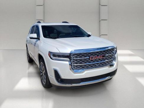 Used 2022 GMC Acadia Denali w/ Denali Ultimate Package FWD image 3