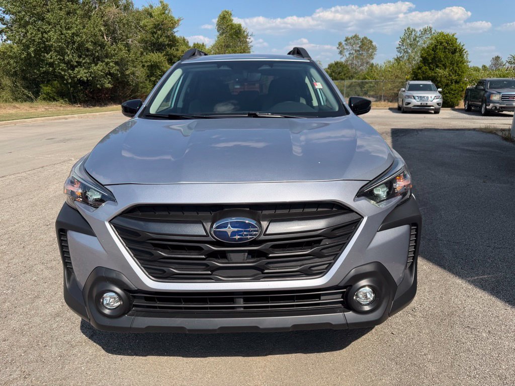 Used 2023 Subaru Outback Onyx Edition AWD/4WD image 2