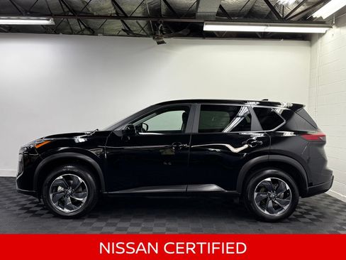 Certified 2025 Nissan Rogue SV AWD/4WD image 4