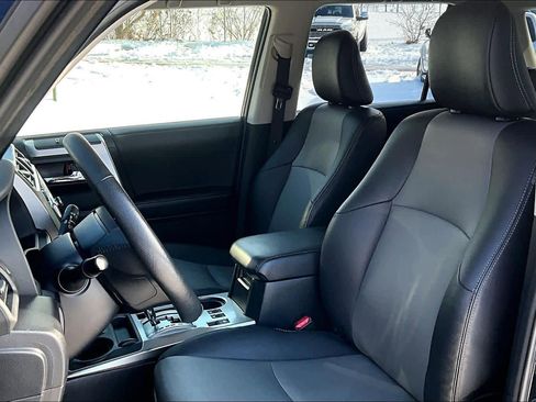 Used 2023 Toyota 4Runner SR5 Premium image 16