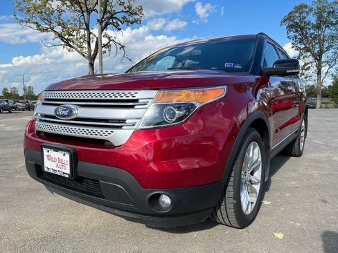 Used 2013 Ford Explorer XLT AWD/4WD image 2