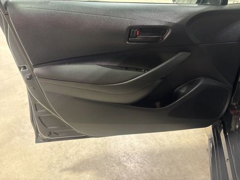 Used 2025 Toyota Corolla LE image 14