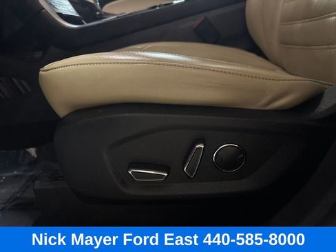 Used 2017 Ford Edge SEL w/ Equipment Group 201A image 12
