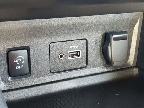 Used 2025 Nissan Sentra S FWD image 19
