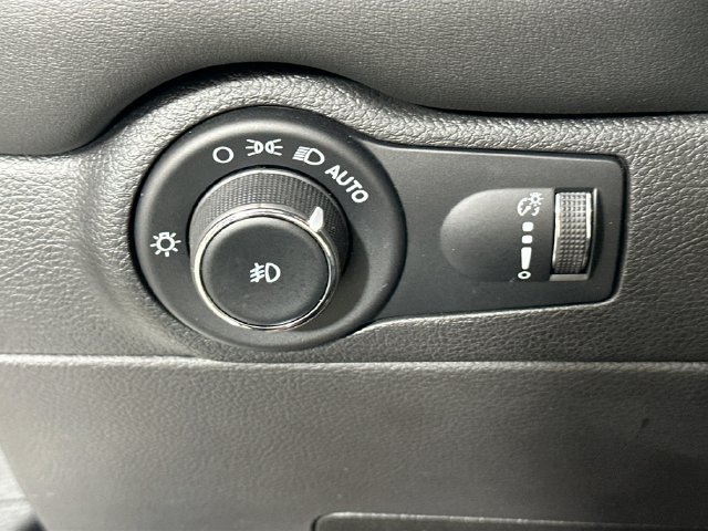 Used 2023 Dodge Durango GT AWD/4WD image 26