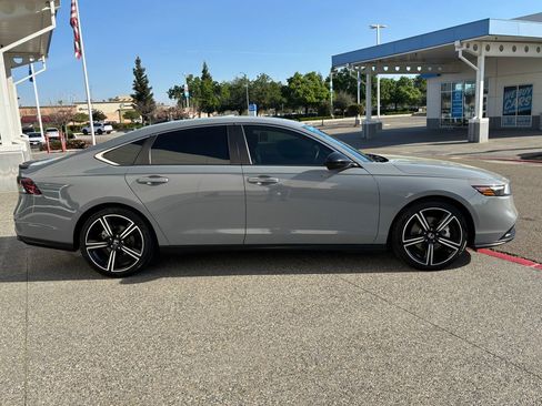 Used 2023 Honda Accord Sport image 4