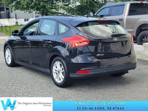 Used 2016 Ford Focus SE FWD image 4