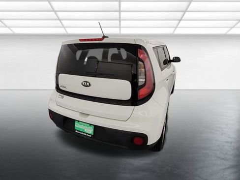 Used 2018 Kia Soul FWD image 7