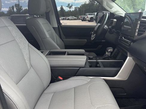 Used 2024 Toyota Tundra Limited AWD/4WD image 16
