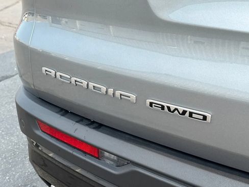 Used 2025 GMC Acadia AT4 AWD/4WD image 11