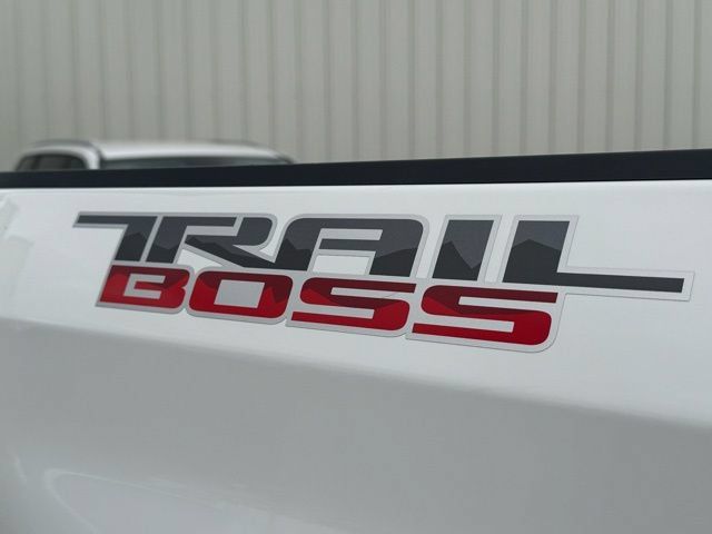 Used 2024 Chevrolet Silverado 1500 LT Trail Boss w/ Protection Package AWD/4WD image 9