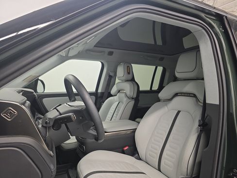 Used 2024 Rivian R1S Adventure AWD/4WD image 20