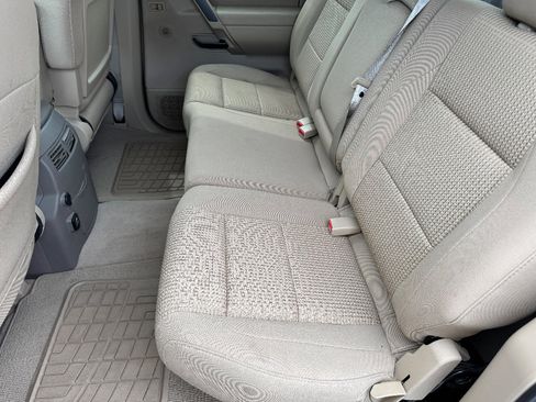 Used 2013 Nissan Titan SV w/ SV Value Truck Pkg image 14