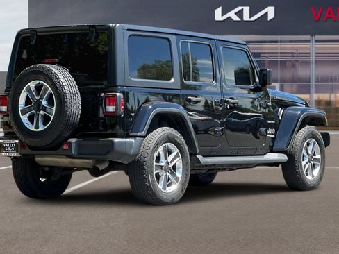 Used 2020 Jeep Wrangler Unlimited Sahara AWD/4WD image 4
