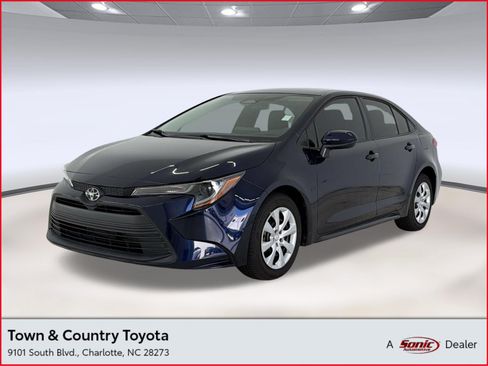 Used 2023 Toyota Corolla LE FWD image 1