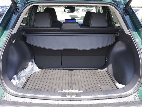 Used 2026 Toyota Corolla Cross XLE image 7