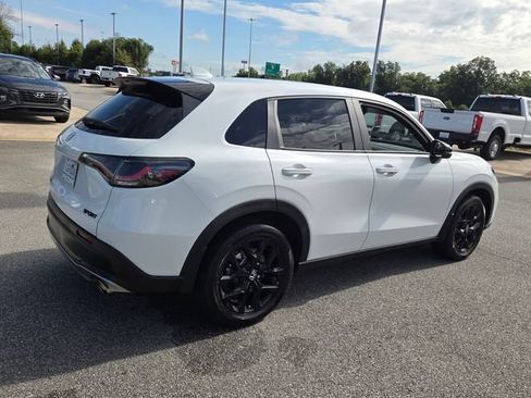 Used 2024 Honda HR-V Sport image 12