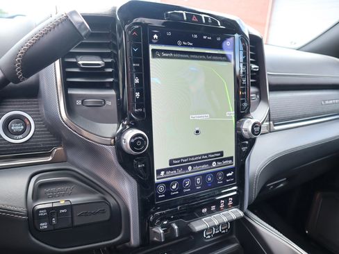 Used 2019 RAM 2500 Limited image 17