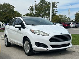 Used 2017 Ford Fiesta S image 1