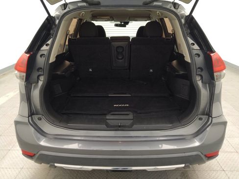 Used 2020 Nissan Rogue S FWD image 29