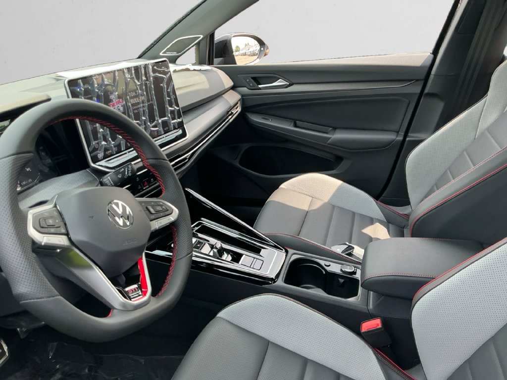 New 2026 Volkswagen GTI SE FWD image 9