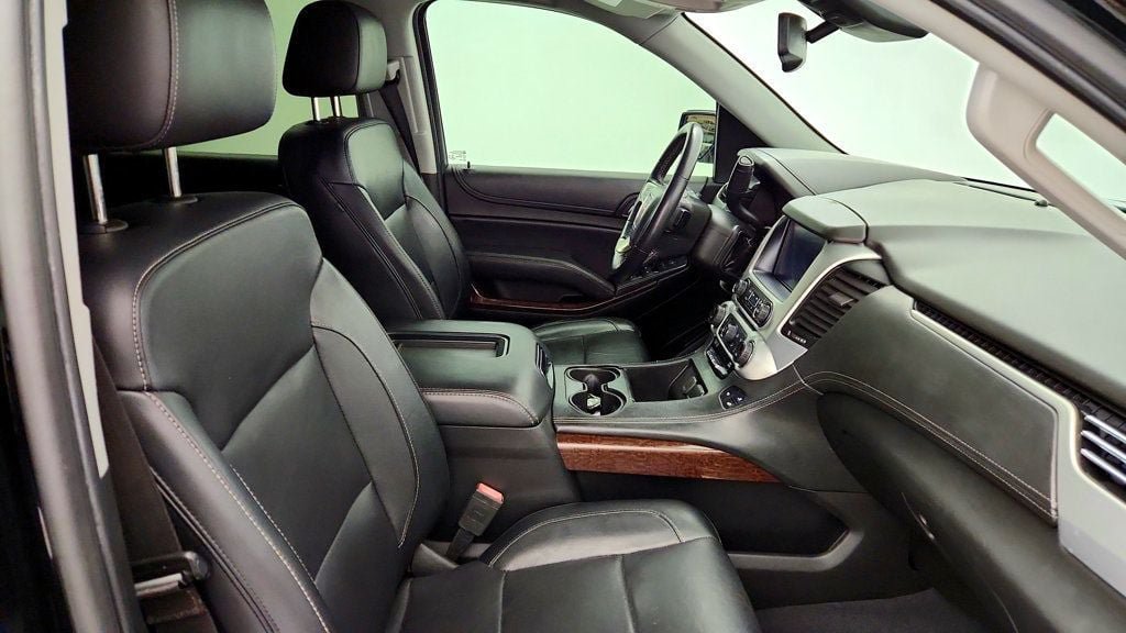 Used 2019 GMC Yukon XL SLT w/ Open Road Package AWD/4WD image 26